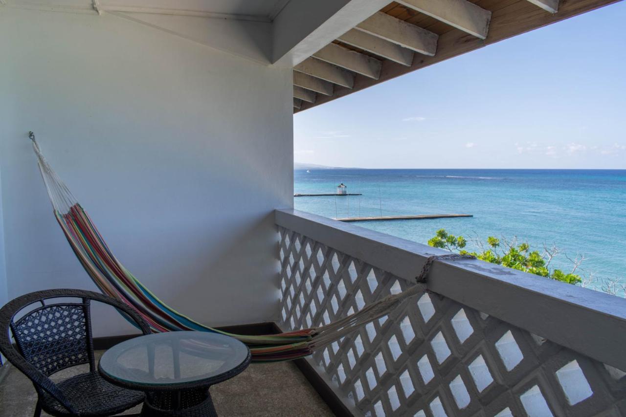 Kaz Kreol Beach Hotel Очо Риос Екстериор снимка