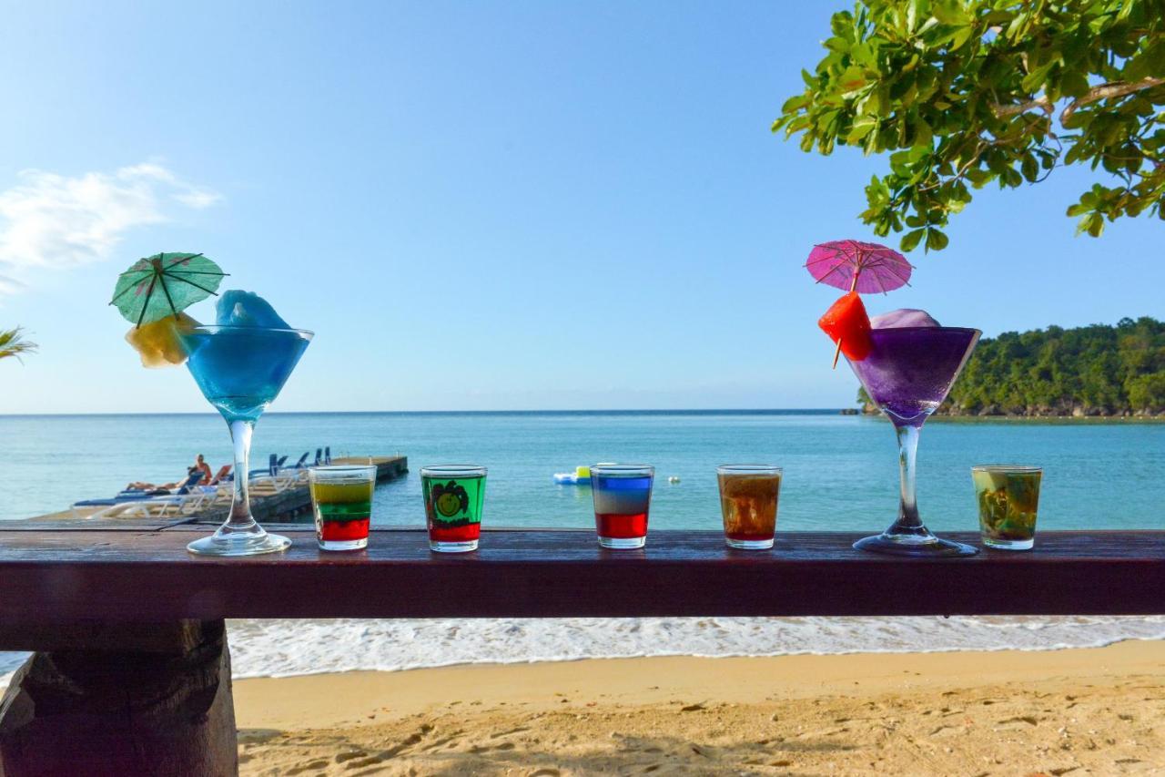 Kaz Kreol Beach Hotel Очо Риос Екстериор снимка